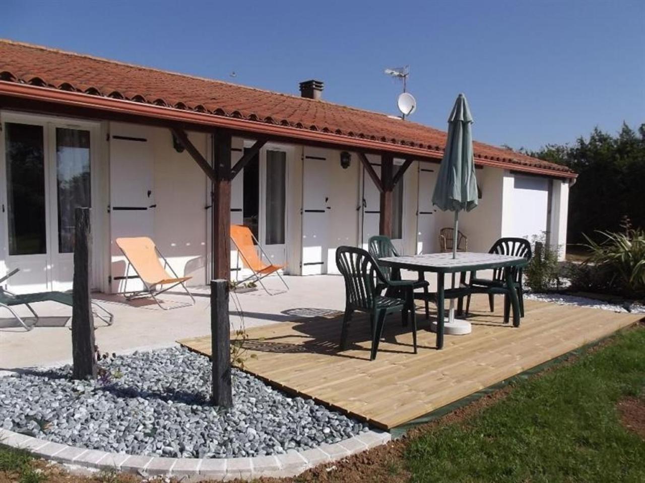 Maison Familiale Avec Jardin, Proche Plages Et Wifi - Fr-1-357-89 La Jonchere ภายนอก รูปภาพ